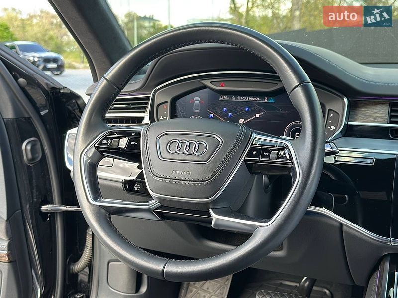 Седан Audi A8 2019 в Днепре
