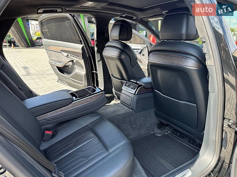 Седан Audi A8 2019 в Днепре