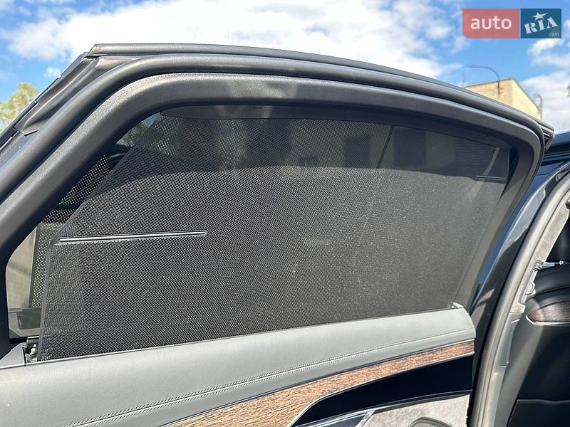 Седан Audi A8 2019 в Днепре