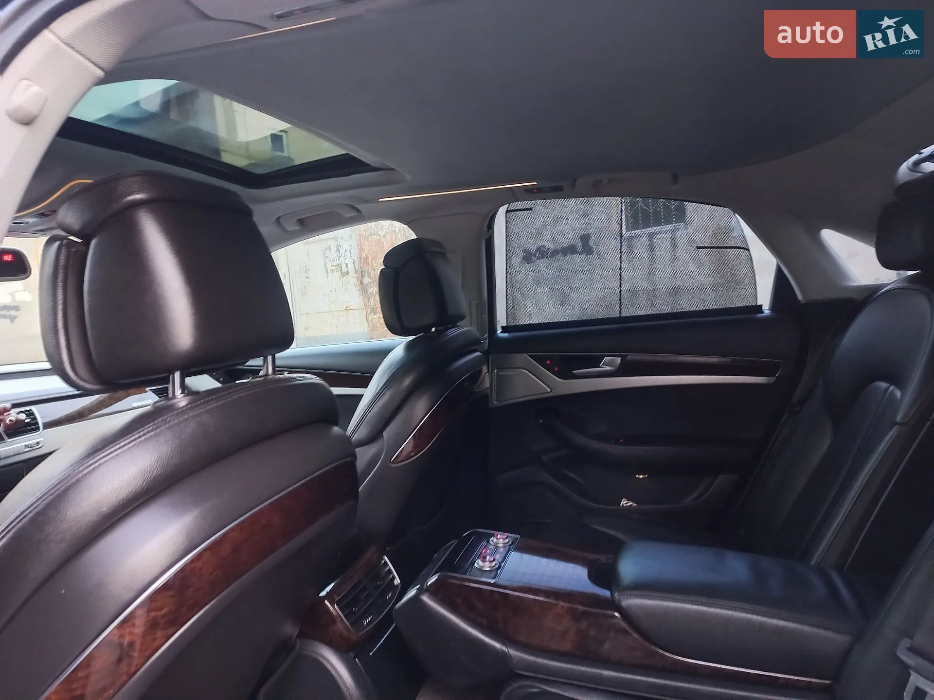 2010 Audi A8 - мініатюра 10