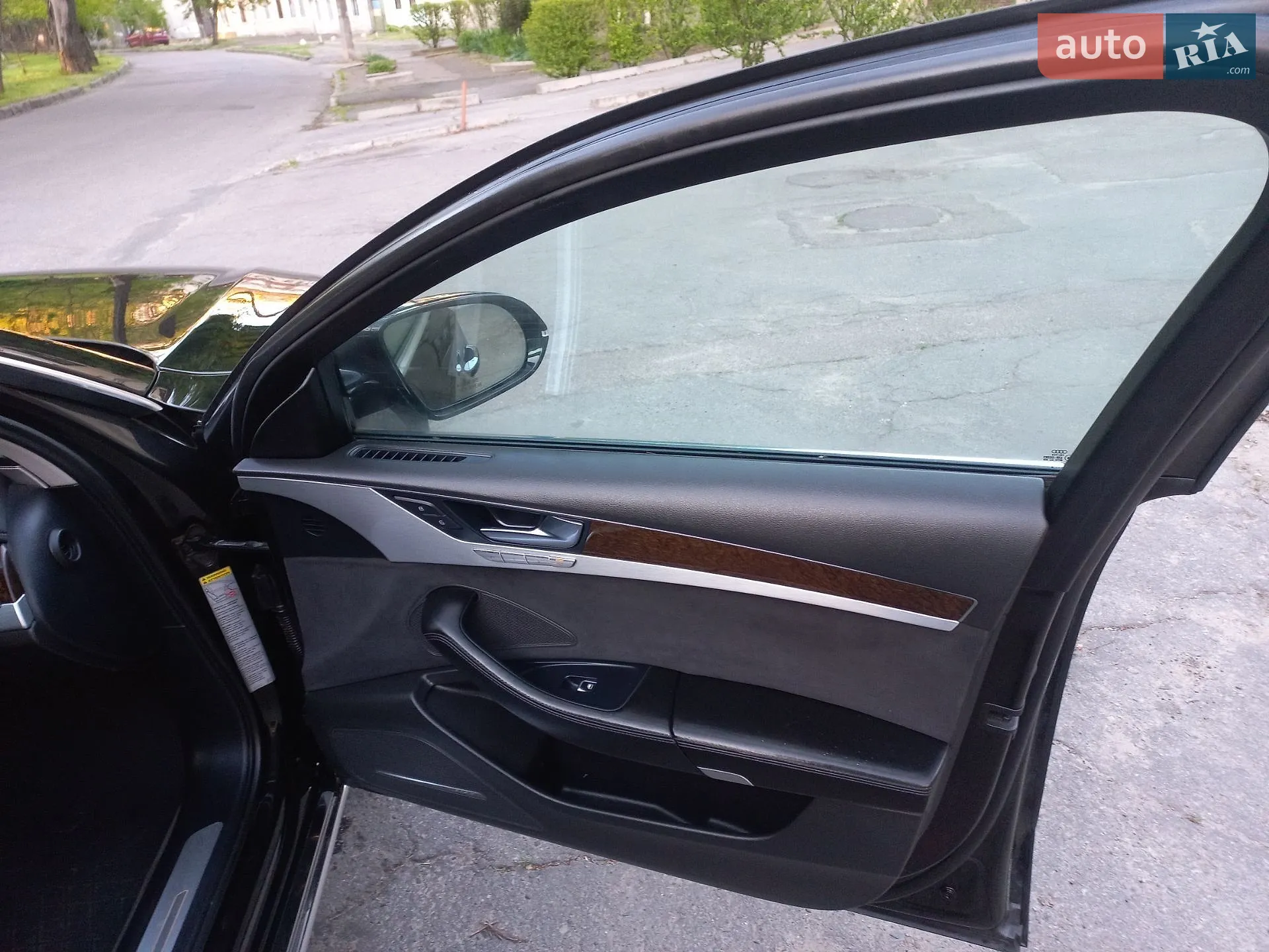 2010 Audi A8 - мініатюра 12