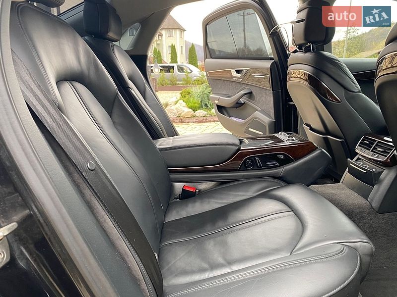 Седан Audi A8 2013 в Киеве