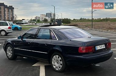 Седан Audi A8 2001 в Ровно