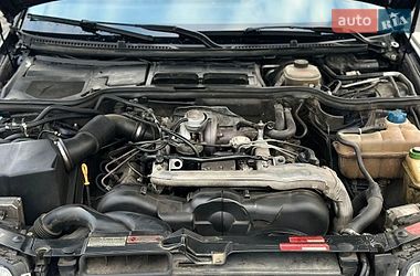 Седан Audi A8 2001 в Ровно