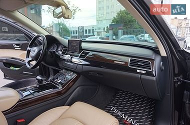 Седан Audi A8 2012 в Одесі