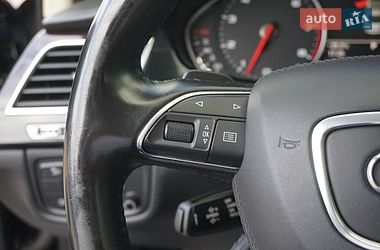 Седан Audi A8 2012 в Одесі