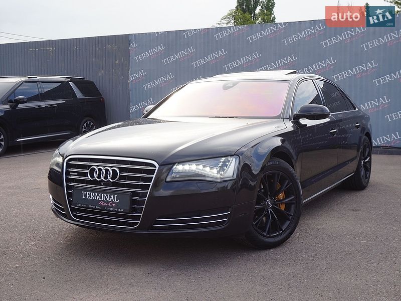 Седан Audi A8 2012 в Одесі