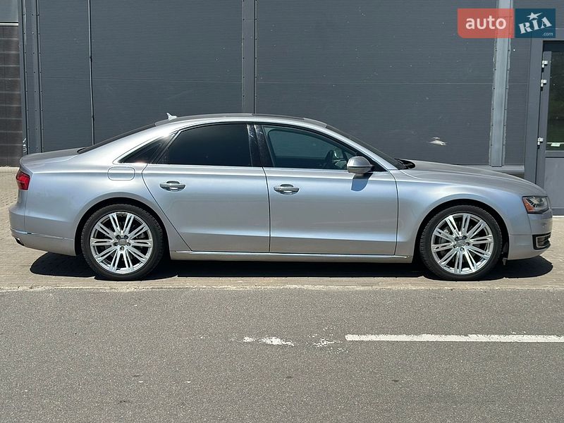 Седан Audi A8 2015 в Києві