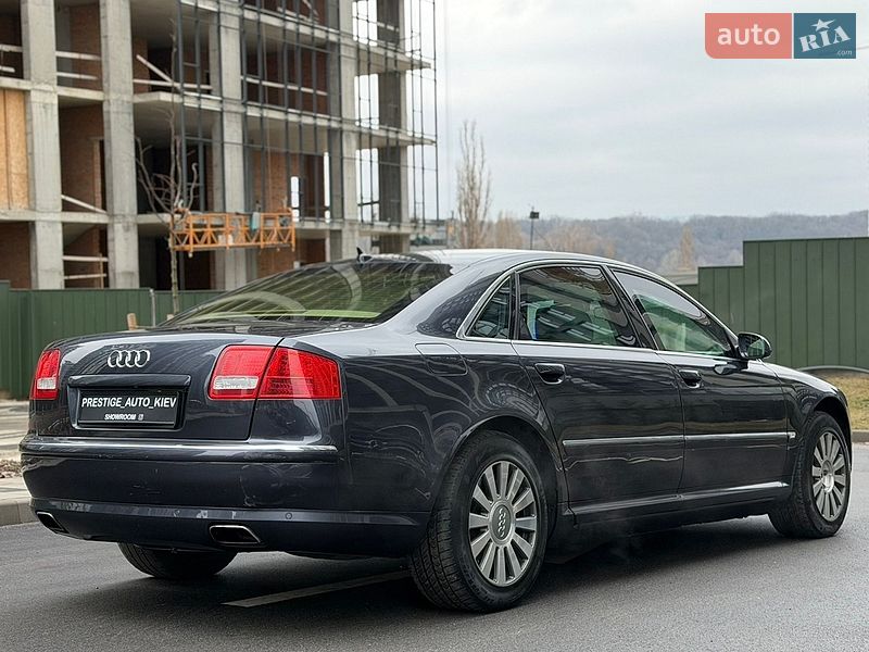 Седан Audi A8 2006 в Киеве