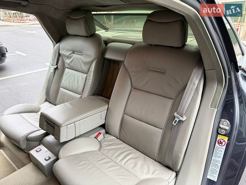 Седан Audi A8 2006 в Киеве