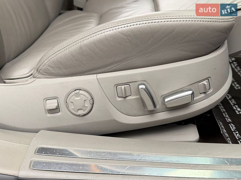 Седан Audi A8 2006 в Киеве
