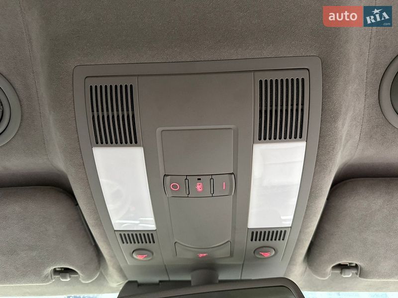 Седан Audi A8 2006 в Киеве