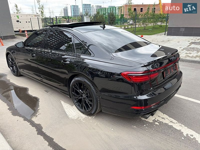 Седан Audi A8 2020 в Києві