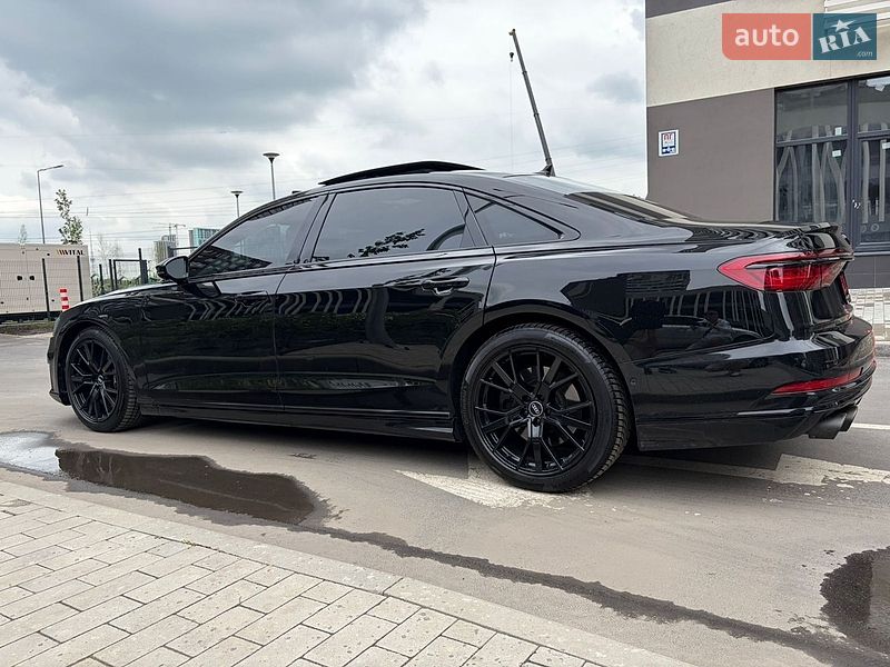 Седан Audi A8 2020 в Києві