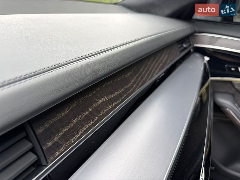 Седан Audi A8 2020 в Києві