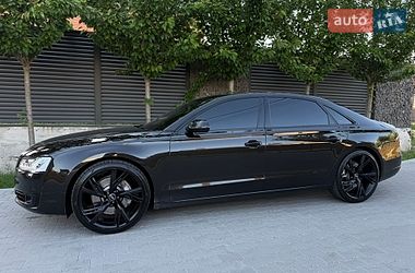 Седан Audi A8 2014 в Виннице