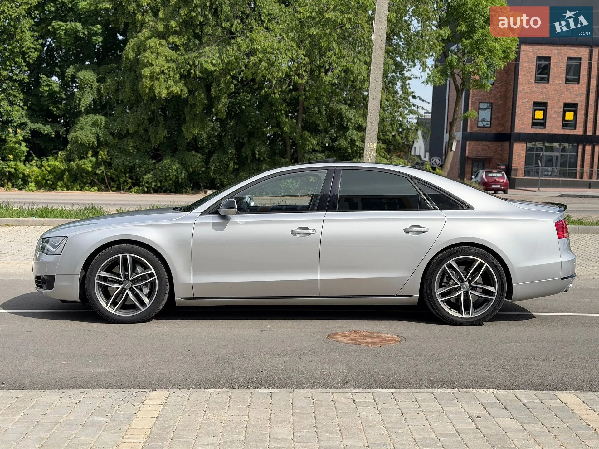2011 Audi A8 - мініатюра 12