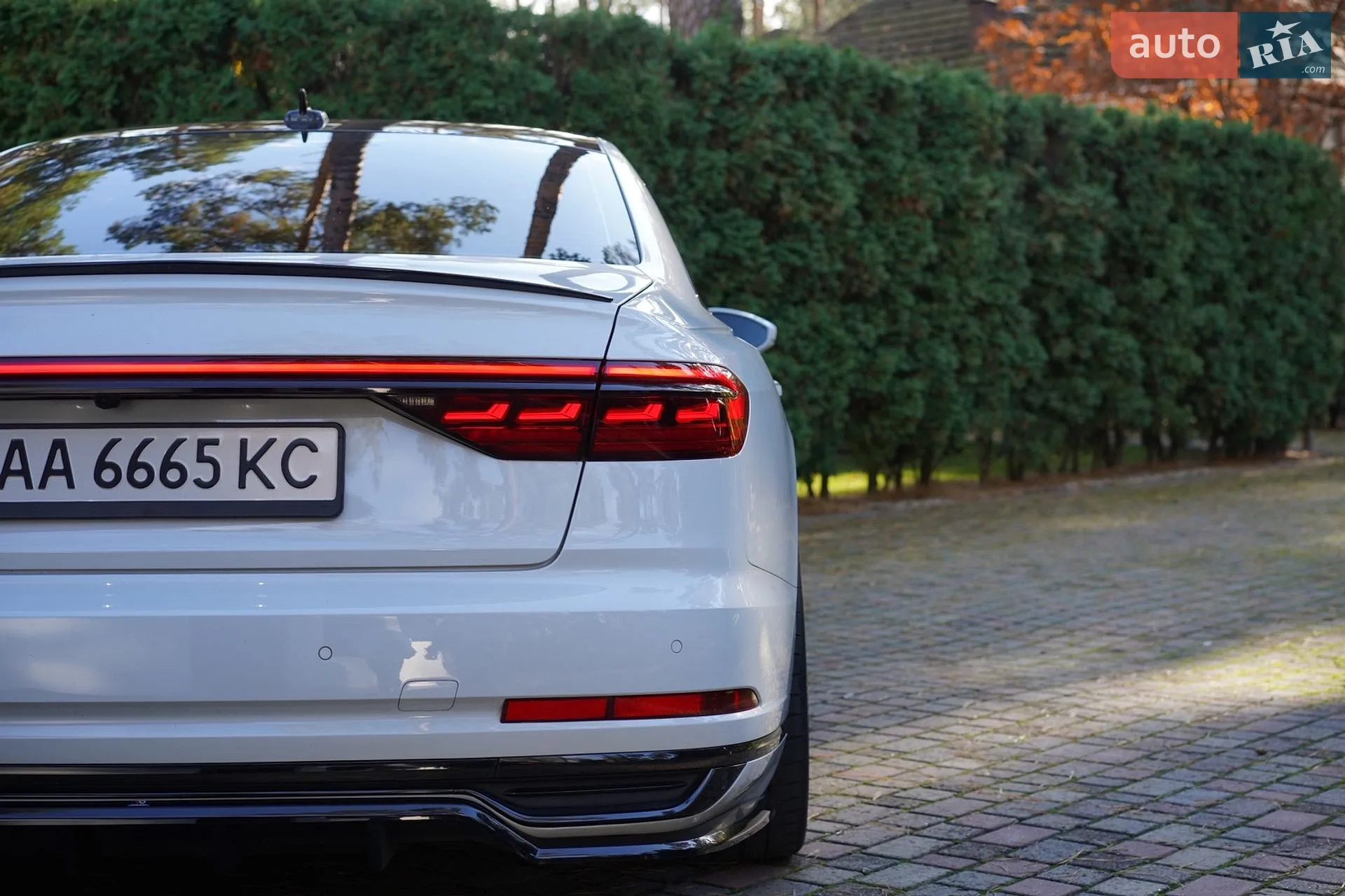 Audi A8 2019 VIN WAU8EAF86KN024460 фото оголошення 6 з 25