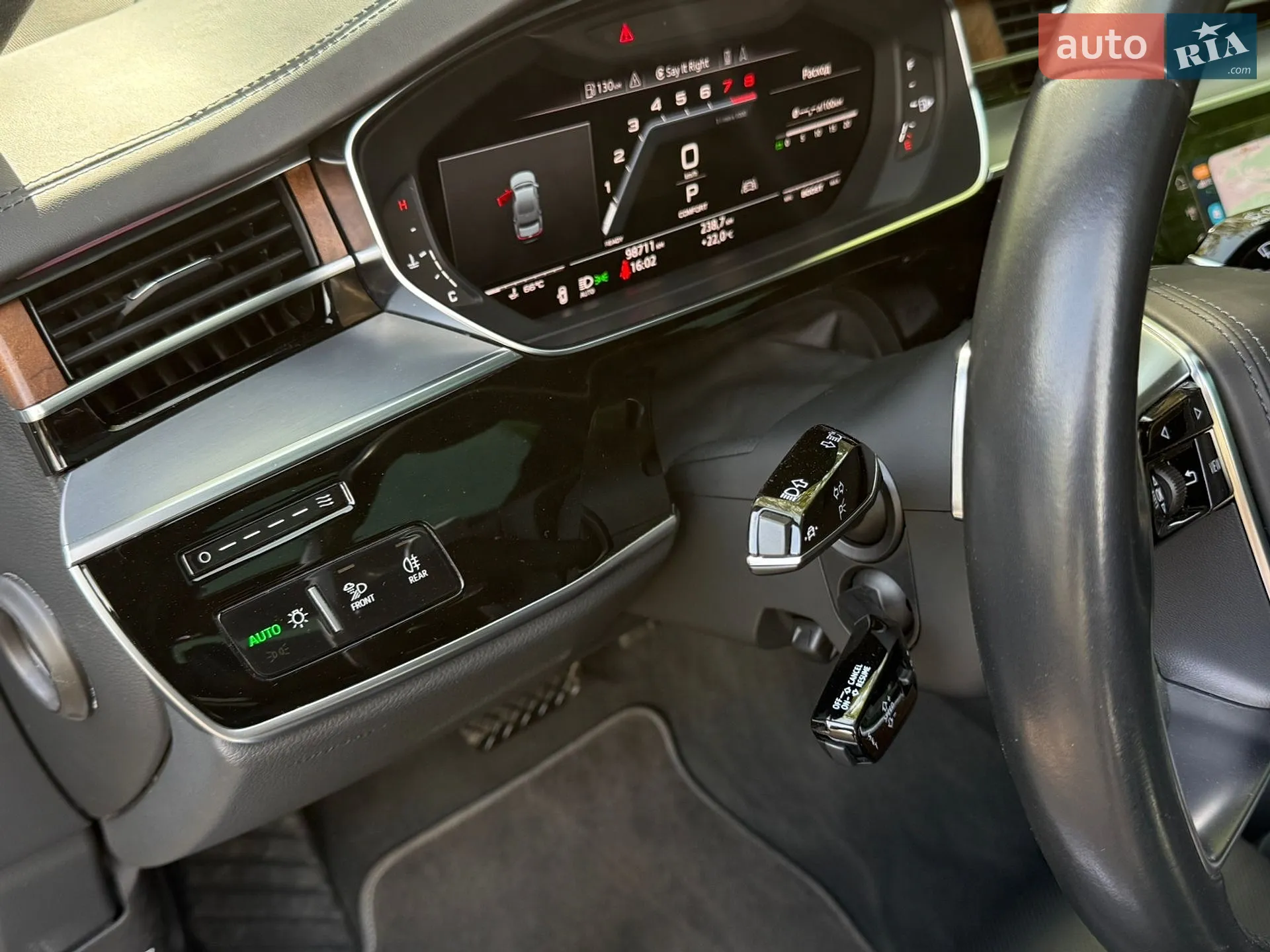 Audi A8 2019 VIN WAU8EAF86KN024460 фото оголошення 12 з 25