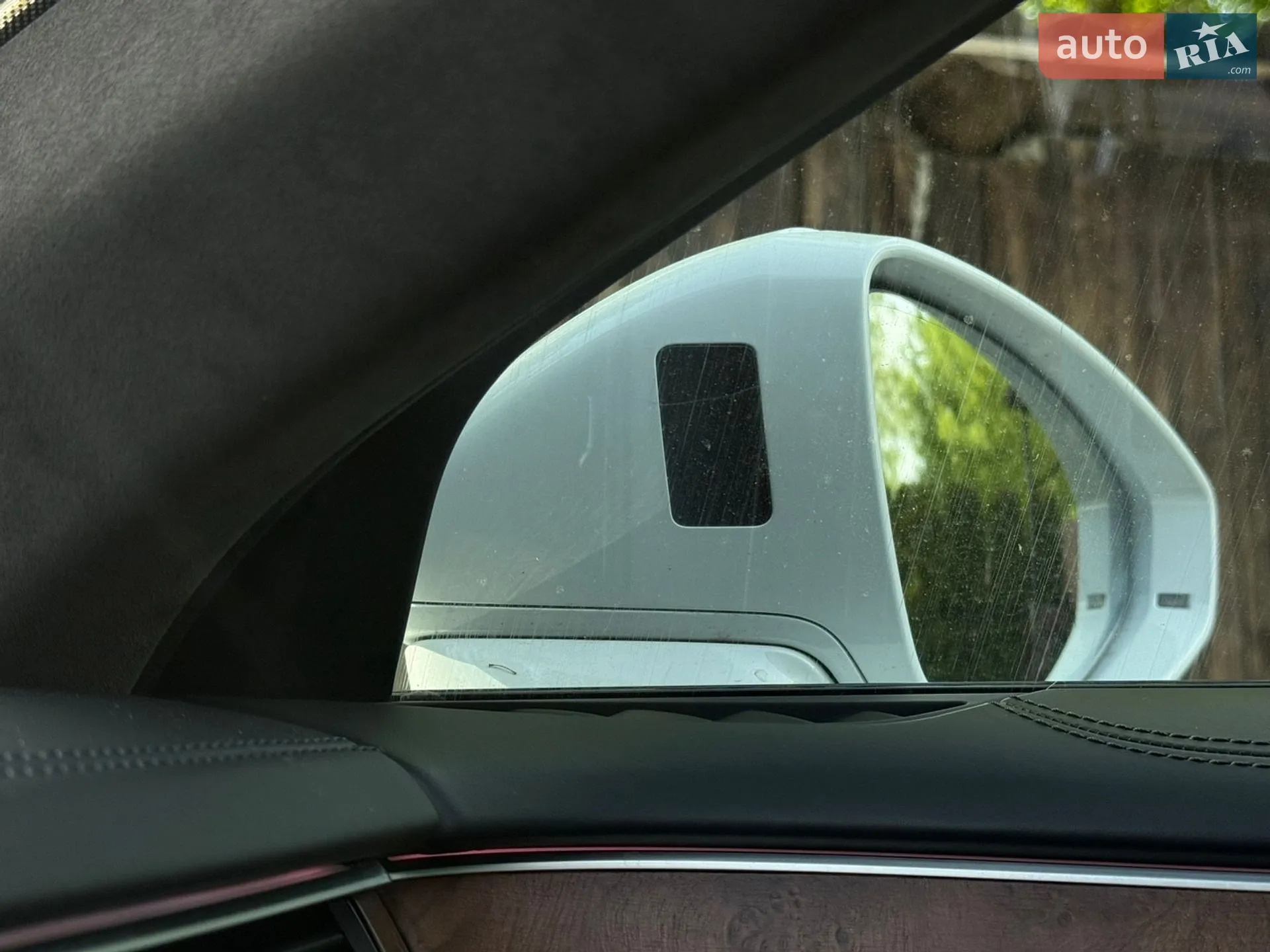 Audi A8 2019 VIN WAU8EAF86KN024460 фото оголошення 13 з 25