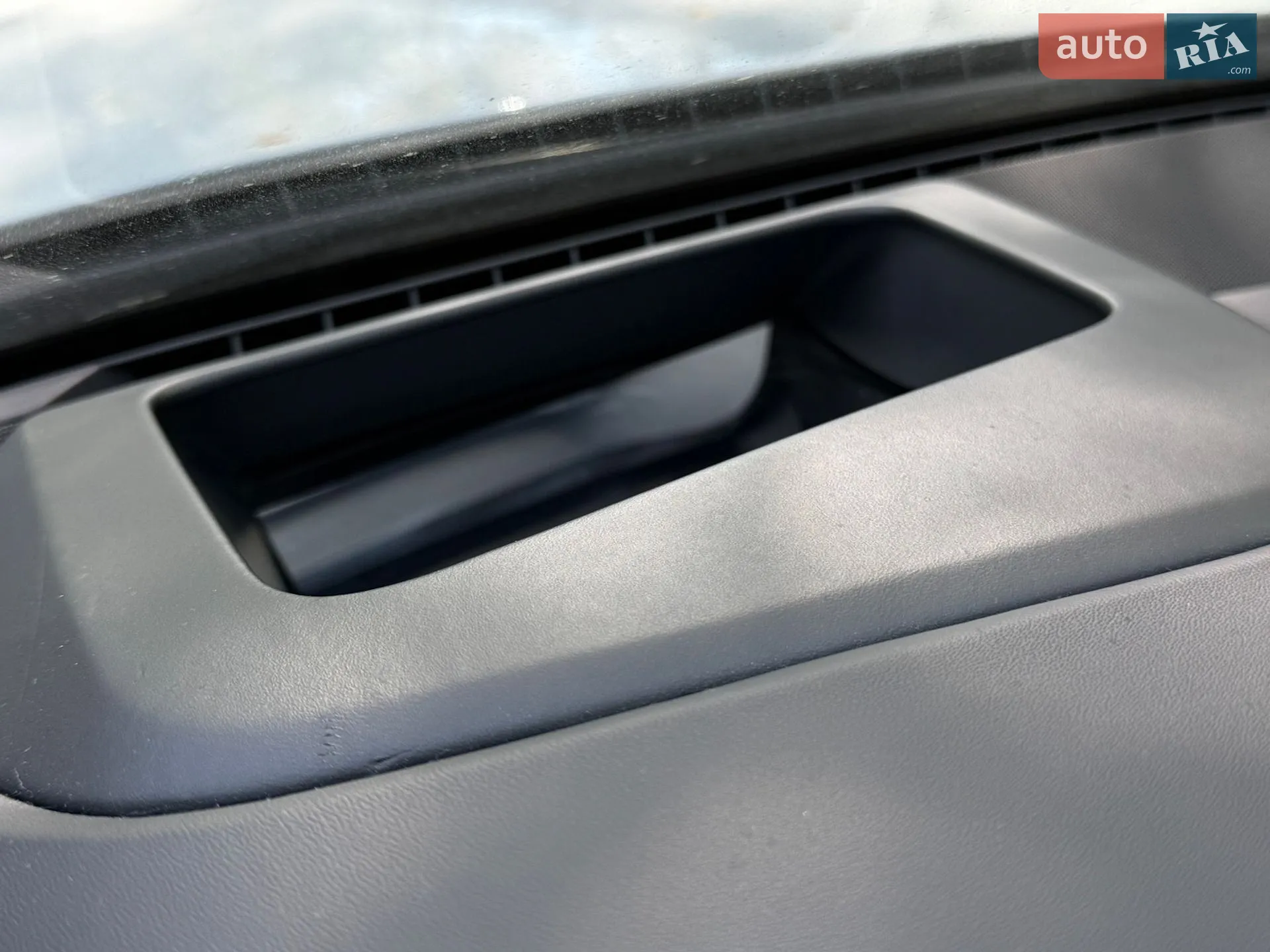 Audi A8 2019 VIN WAU8EAF86KN024460 фото оголошення 22 з 25
