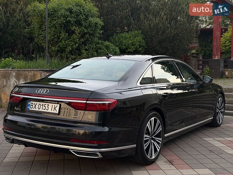 Седан Audi A8 2021 в Хмельницком