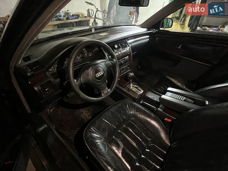 Седан Audi A8 1998 в Ковелі