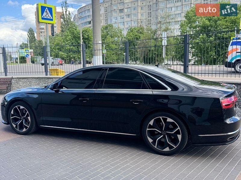 Седан Audi A8 2014 в Белой Церкви