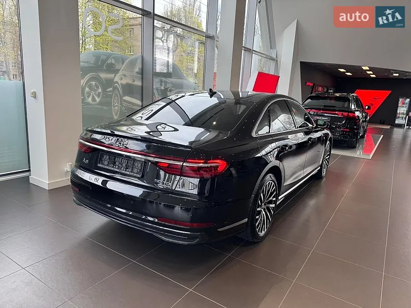 Audi A8 2026 VIN WAUZZZF8XTN003412 фото оголошення 8 з 47