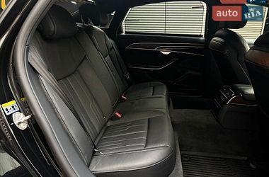 Седан Audi A8 2021 в Киеве