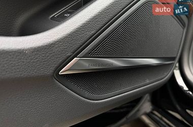 Седан Audi A8 2021 в Киеве