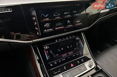 Седан Audi A8 2021 в Киеве
