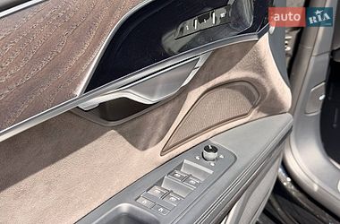 Седан Audi A8 2021 в Києві