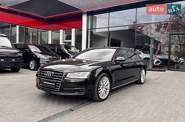 Седан Audi A8 2015 в Одессе