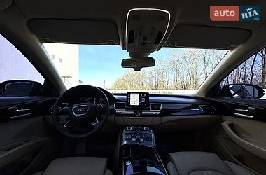 Седан Audi A8 2013 в Луцьку