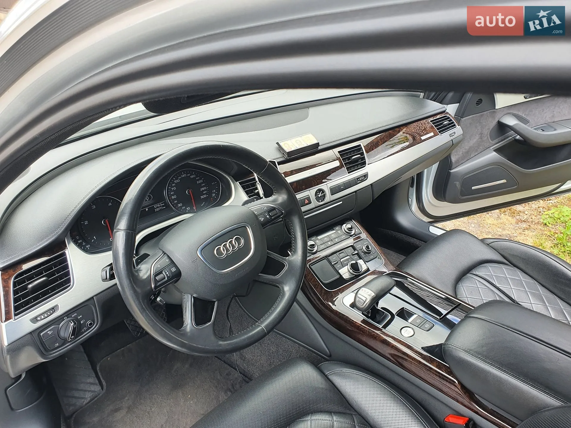 2013 Audi A8 - мініатюра 20