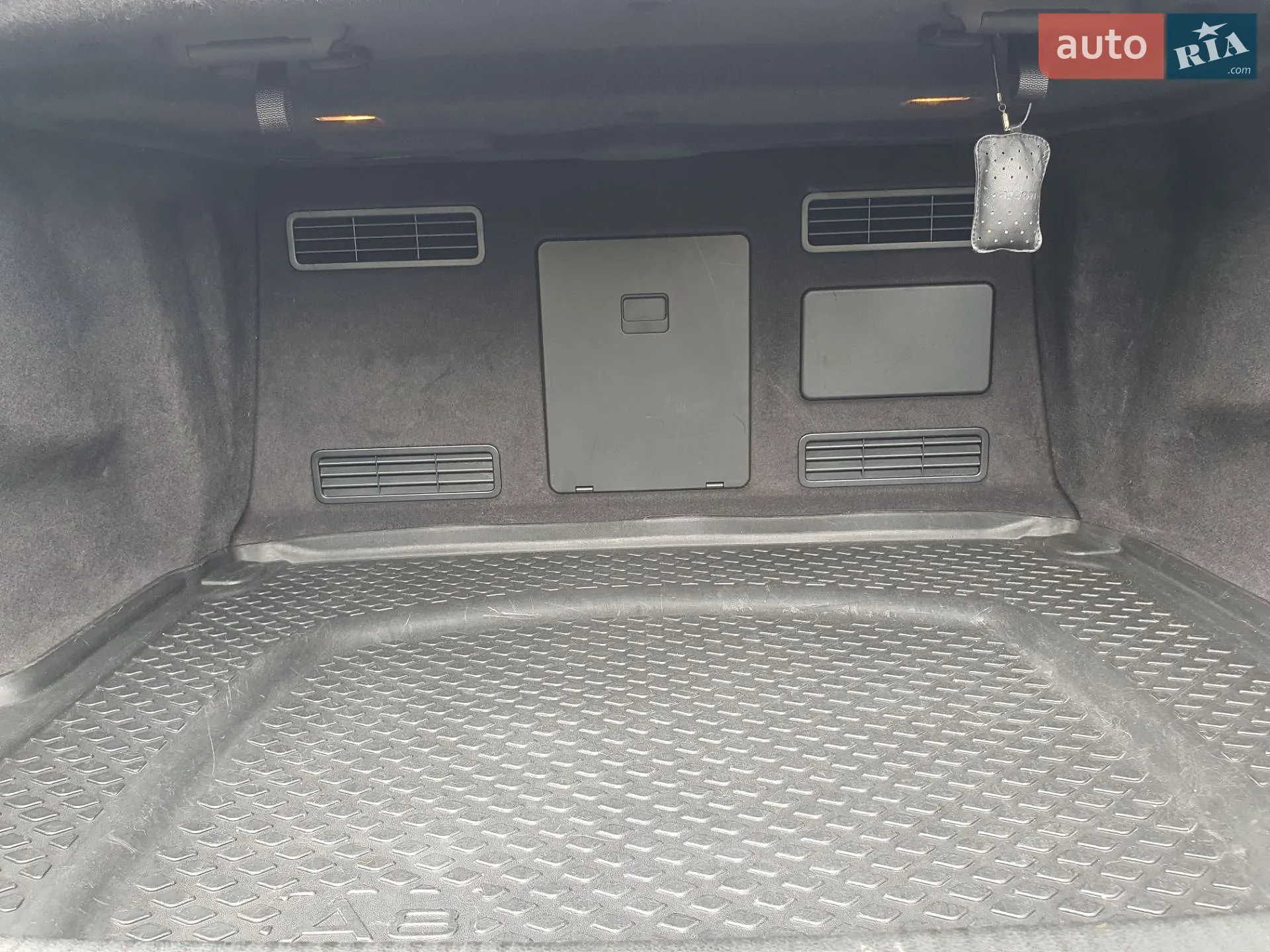 2013 Audi A8 - мініатюра 39