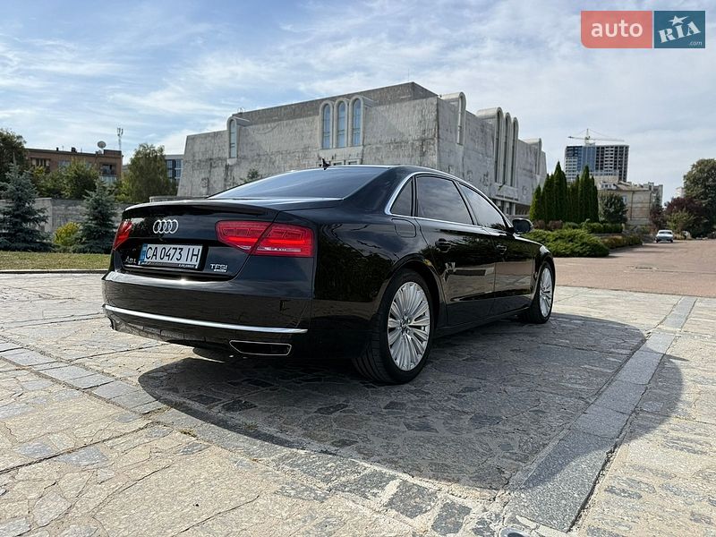 Седан Audi A8 2013 в Киеве