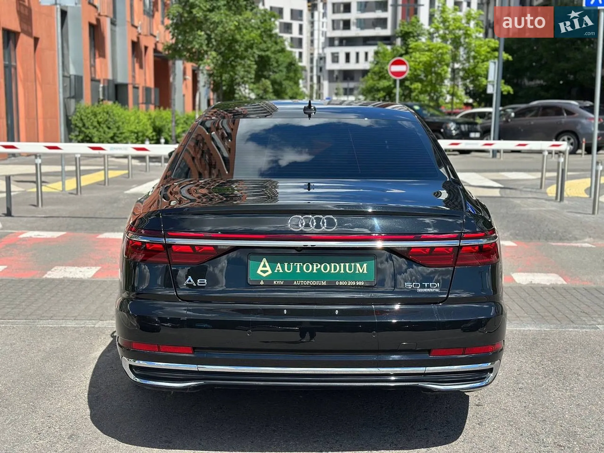 2022 Audi A8 - мініатюра 5