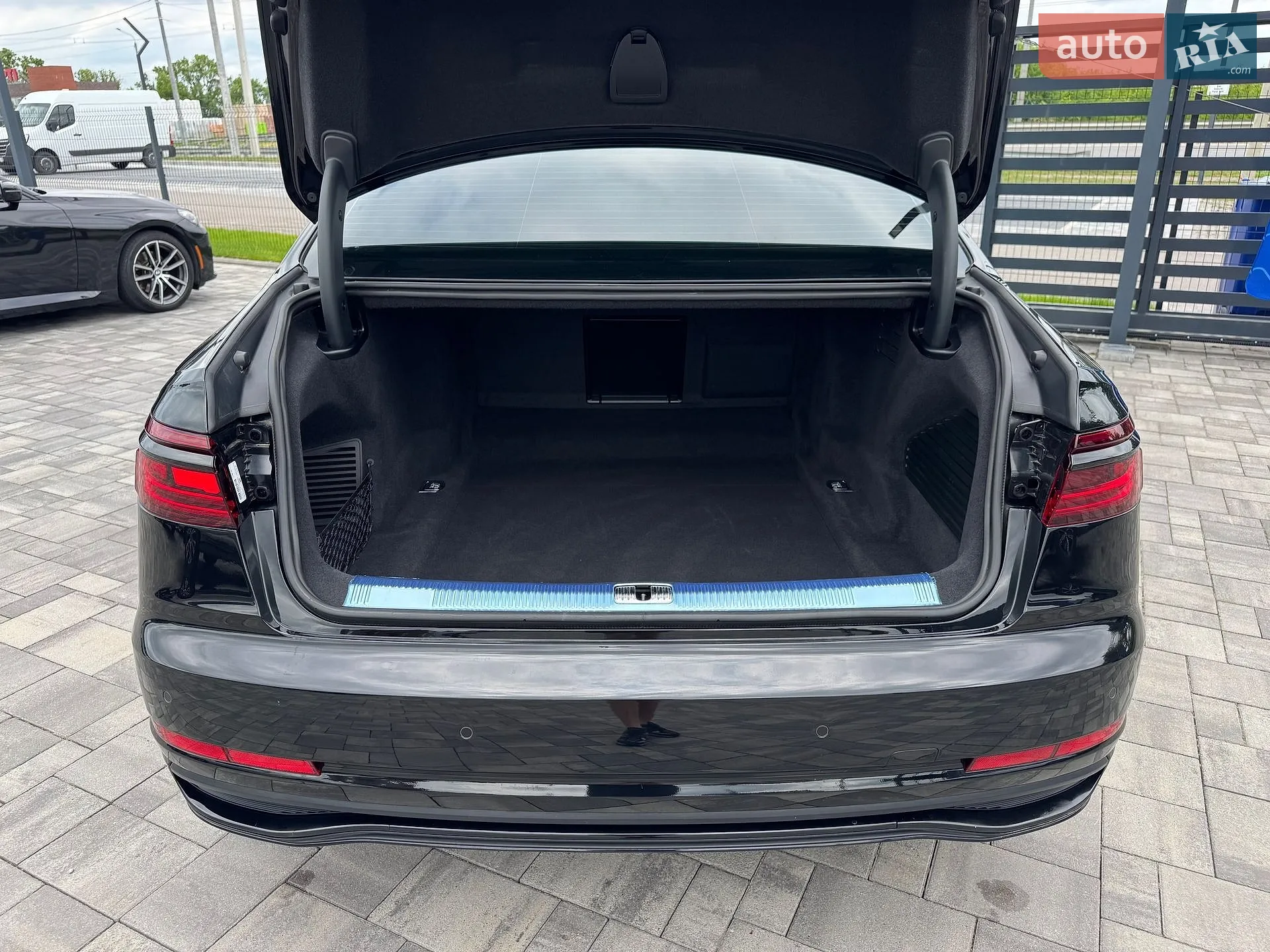 2024 Audi A8 - мініатюра 36