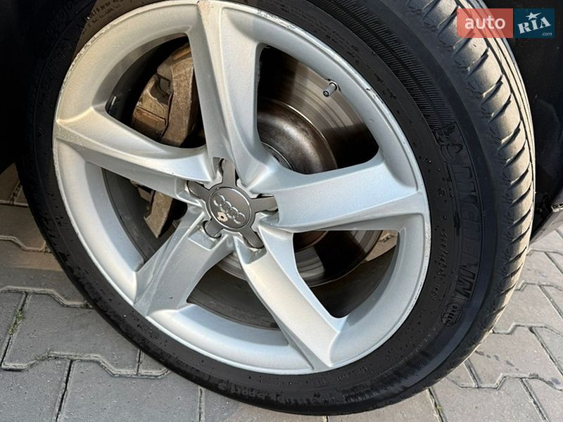 Седан Audi A8 2007 в Черновцах