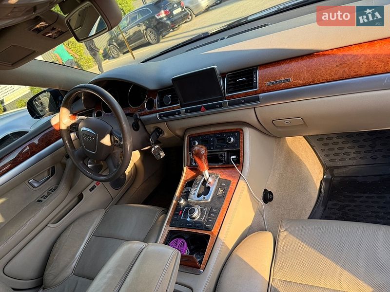 Седан Audi A8 2007 в Черновцах