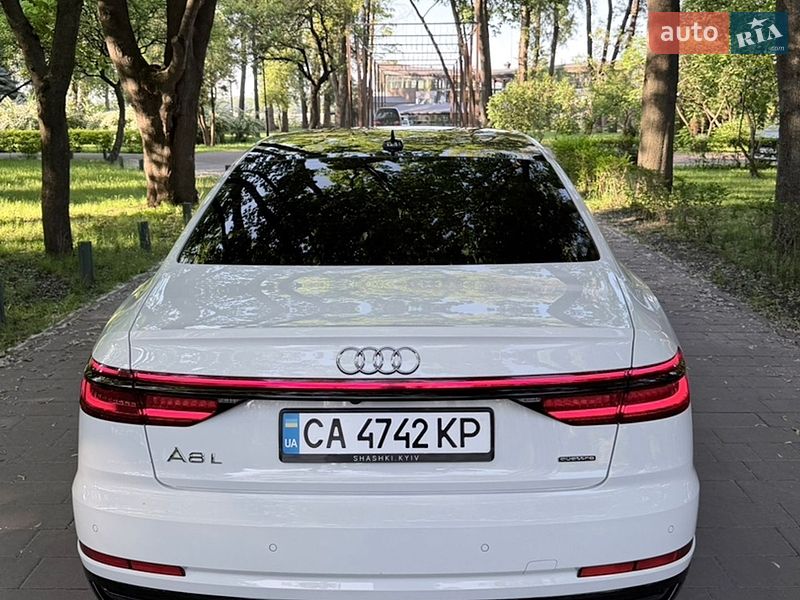 Седан Audi A8 2018 в Києві