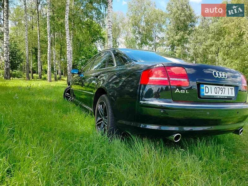 Седан Audi A8 2004 в Зіньківі