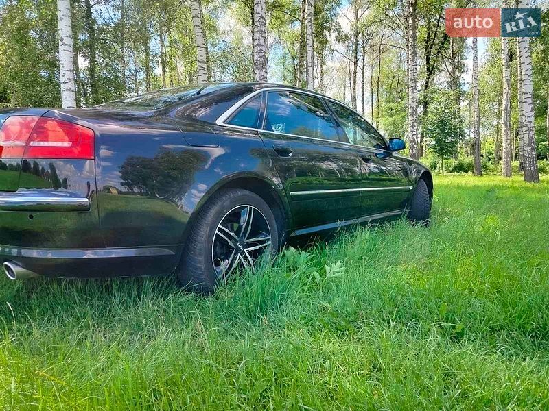 Седан Audi A8 2004 в Зіньківі