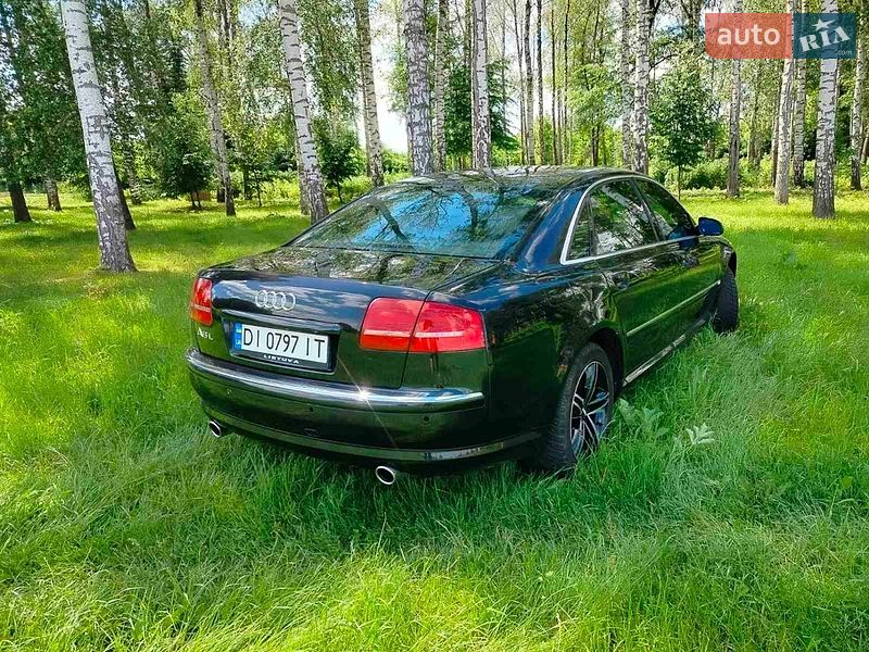 Седан Audi A8 2004 в Зіньківі