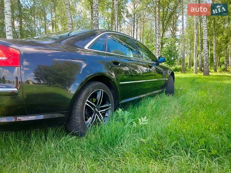 Седан Audi A8 2004 в Зіньківі