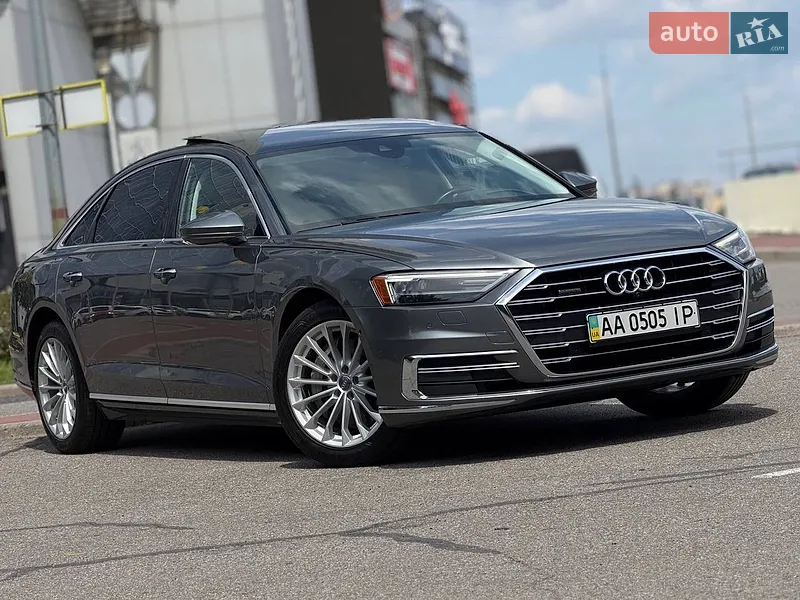 Audi A8 2018 VIN WAU8DAF83KN010633 фото оголошення 101 з 176