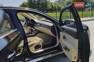 Седан Audi A8 2014 в Львове