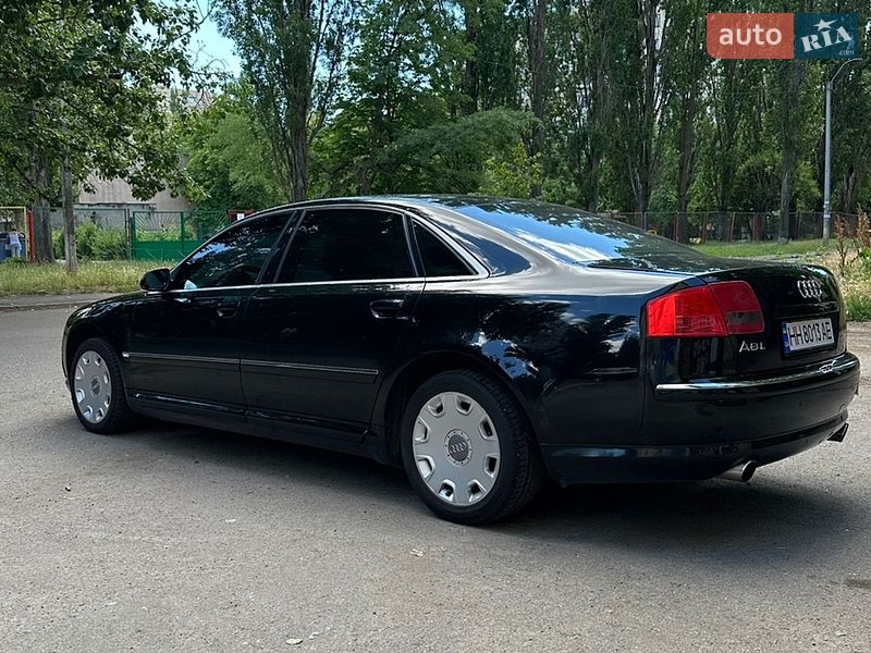 Седан Audi A8 2004 в Одессе